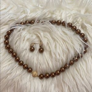 Bronze brown pearls necklace and earrings set